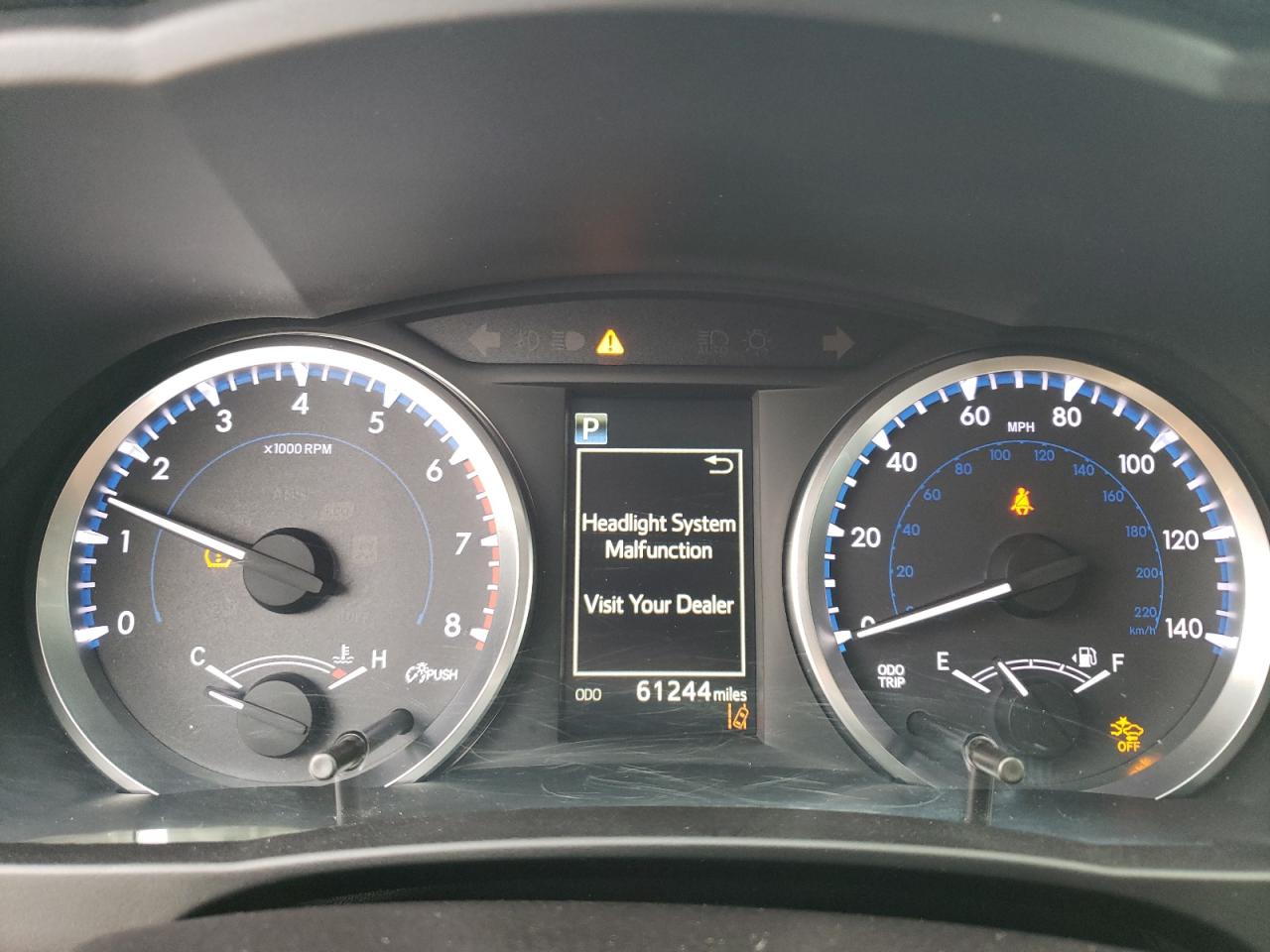 Фото 8 с аукциона – 2018 TOYOTA HIGHLANDER с VIN 5TDZARFH0JS033486