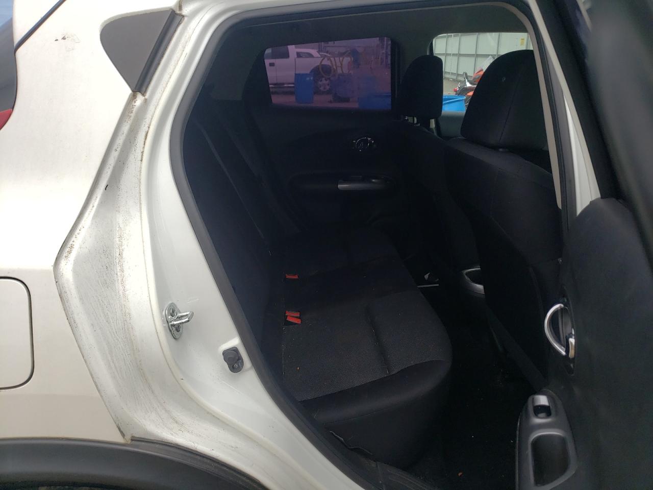 Photo 18 from auction – 2014 NISSAN JUKE S with VIN JN8AF5MV4ET481712