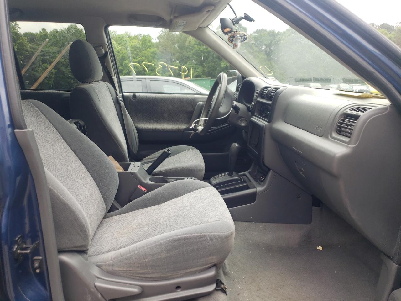 Photo 5 from auction – 2002 ISUZU RODEO S with VIN 4S2CK58W624333154