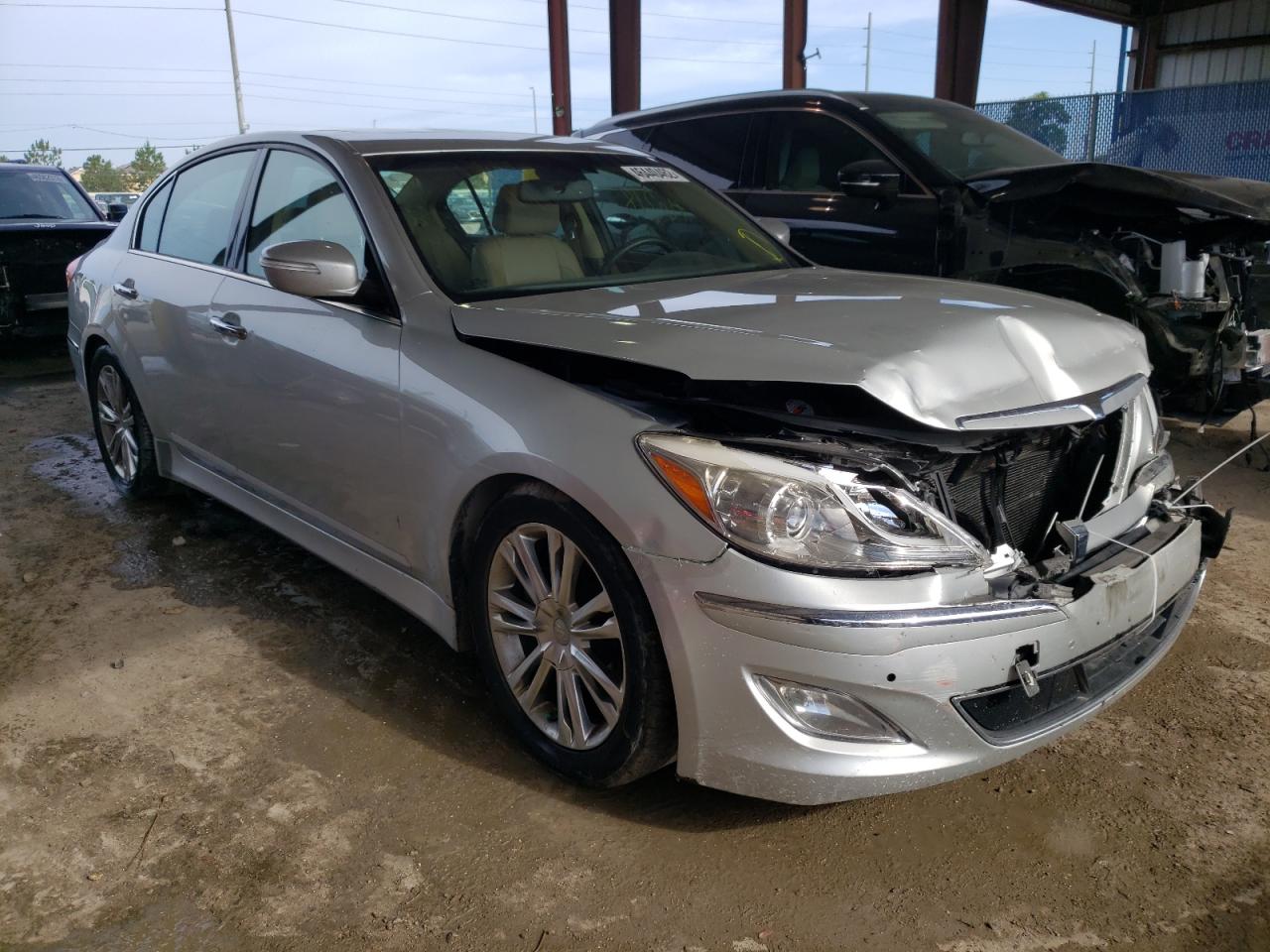 Photo 1 from auction – 2012 HYUNDAI GENESIS 3. with VIN KMHGC4DD7CU170648