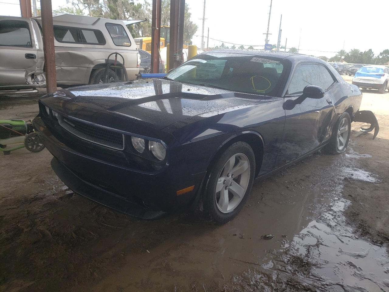 Photo 2 from auction – 2014 DODGE CHALLENGER with VIN 2C3CDYAG5EH261207