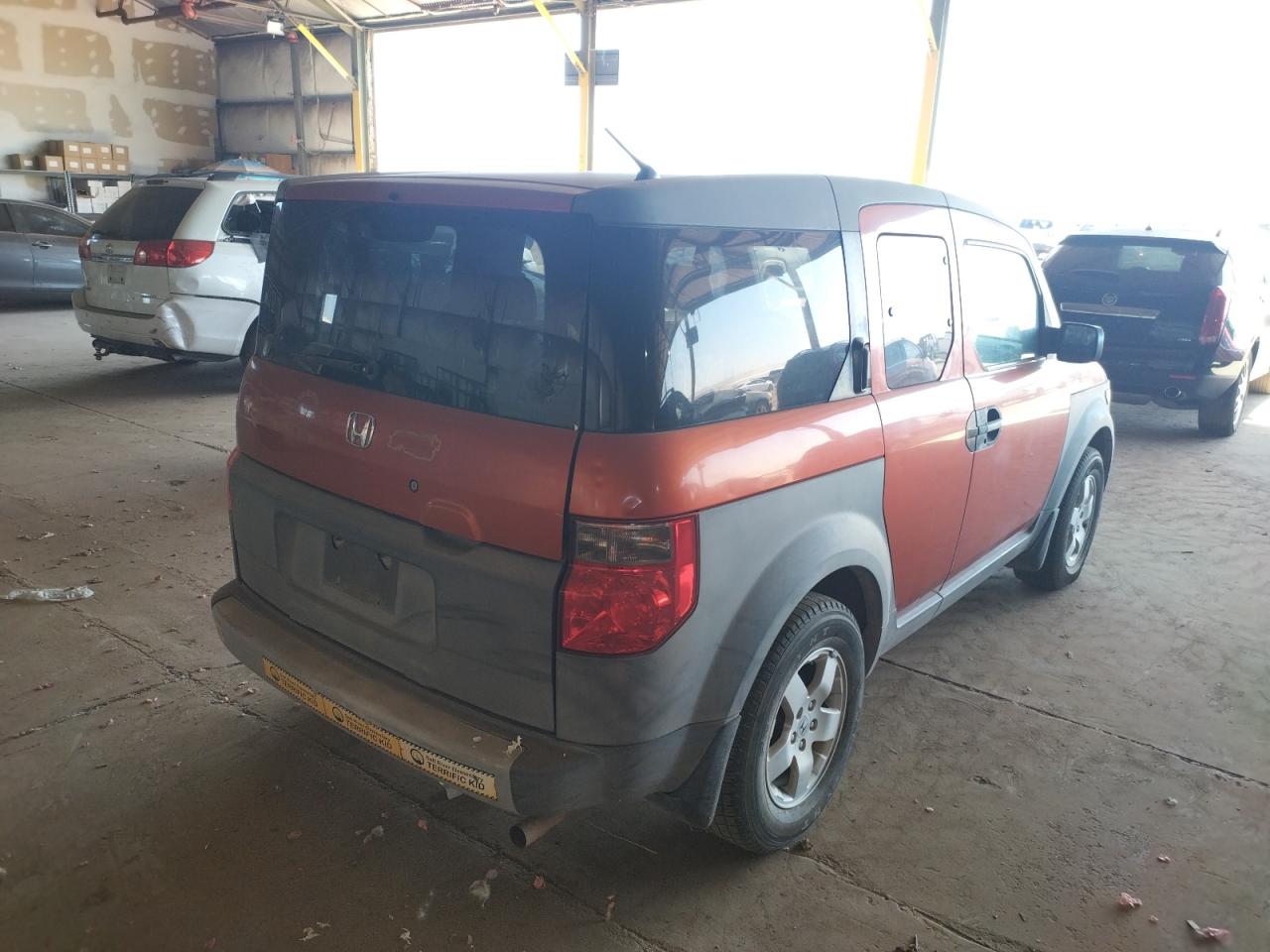 Foto 4 de la subasta – 2003 HONDA ELEMENT EX con VIN 5J6YH18593L005079