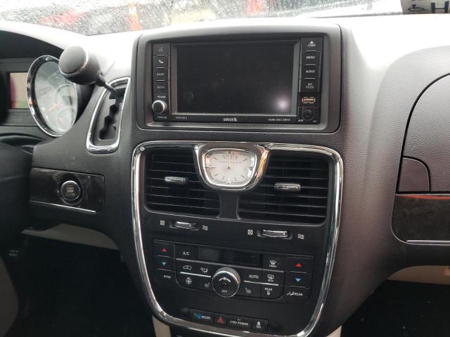 Photo 9 from auction – 2016 CHRYSLER TOWN & COU with VIN 2C4RC1CG0GR199807