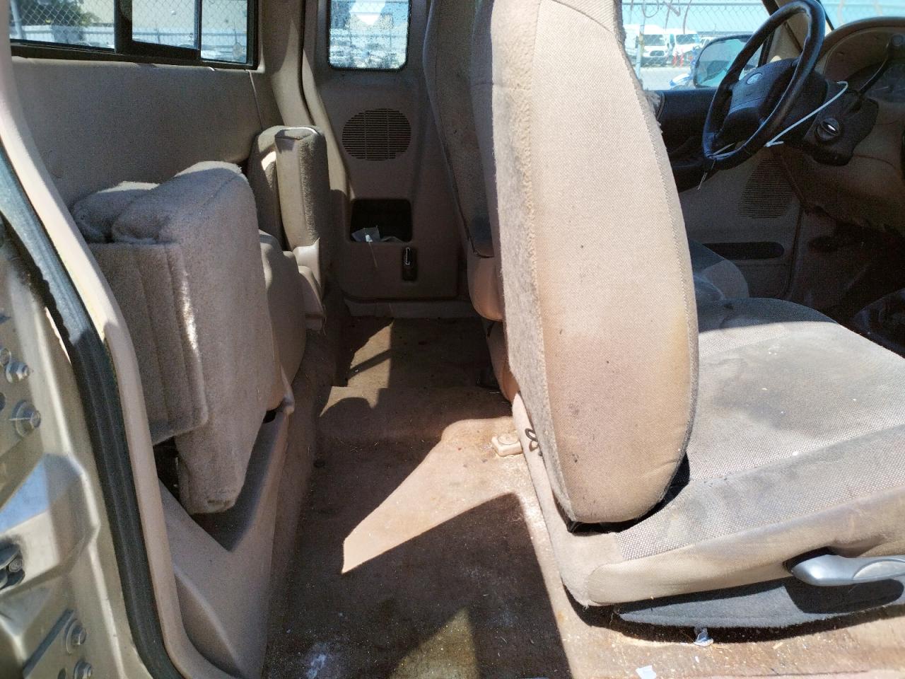Photo 17 from auction – 2002 FORD RANGER with VIN 1FTYR44E12PB31809