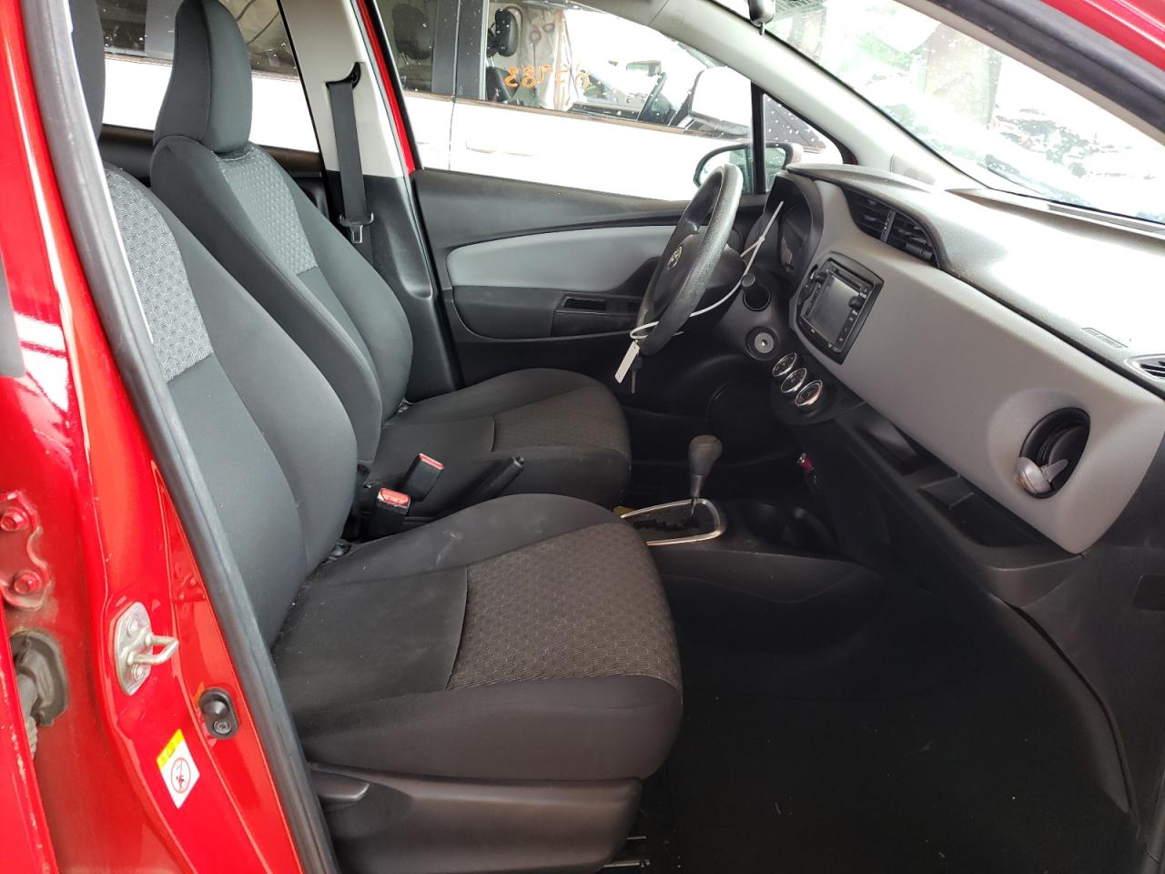 Photo 5 from auction – 2015 TOYOTA YARIS with VIN VNKKTUD35FA043805