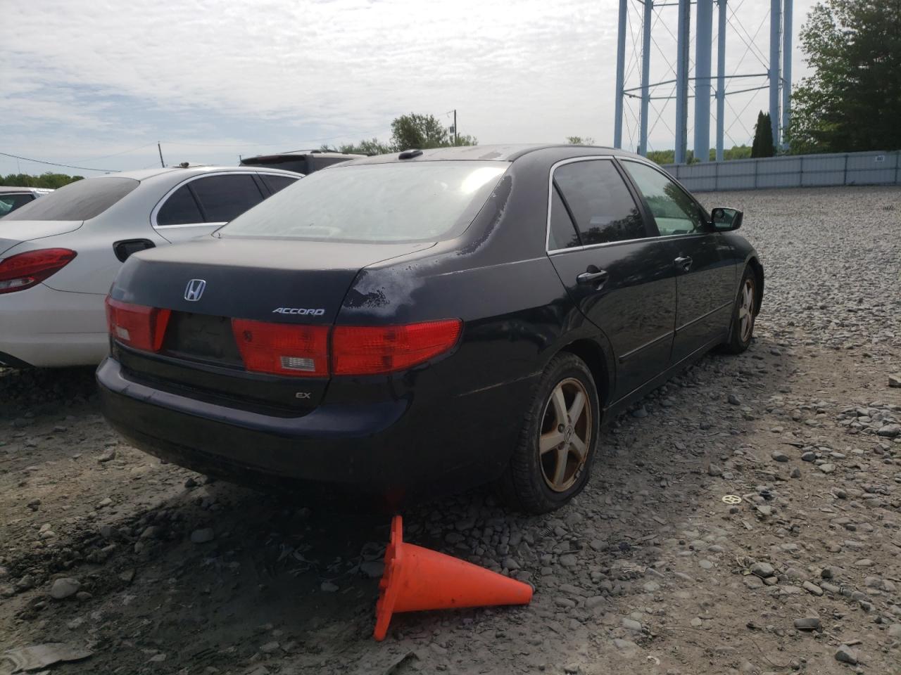 Photo 4 from auction – 2005 HONDA ACCORD with VIN 1HGCM56835A162073