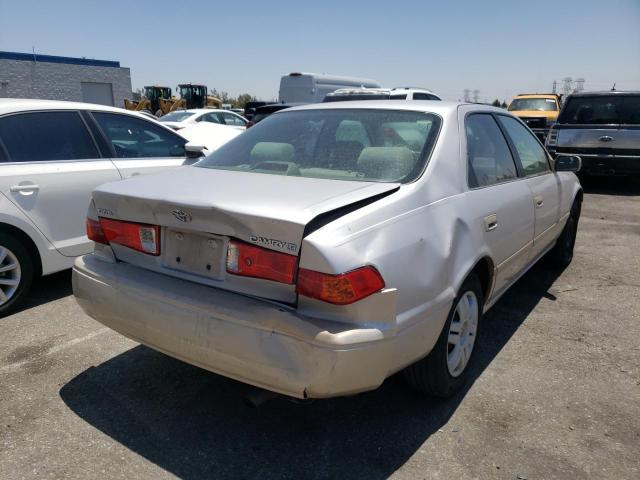 Photo 4 from auction – 2000 TOYOTA CAMRY CE with VIN 4T1BG22K9YU620022