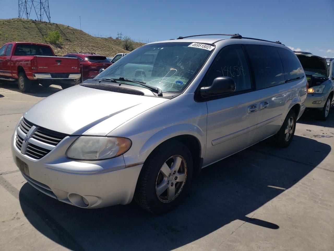 Photo 2 from auction – 2005 DODGE GRAND CARA with VIN 2D8GP44L15R208814