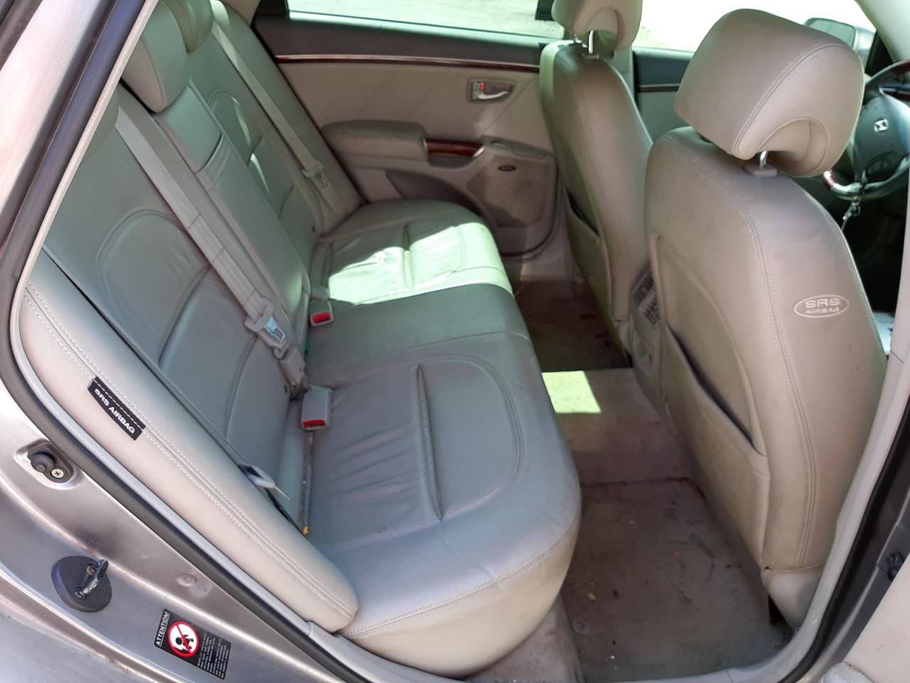 Photo 6 from auction – 2007 HYUNDAI AZERA SE with VIN KMHFC46F37A203534