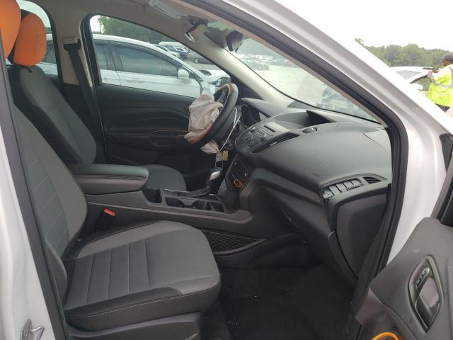 Photo 5 from auction – 2018 FORD ESCAPE S with VIN 1FMCU0F70JUA16940
