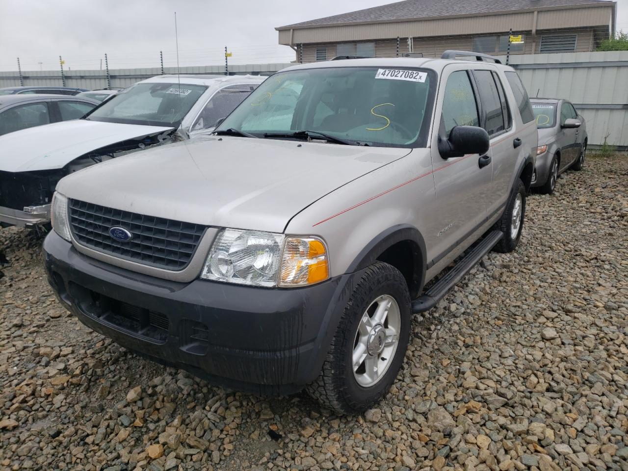 Photo 2 from auction – 2004 FORD EXPLORER X with VIN 1FMZU72K64ZA13867