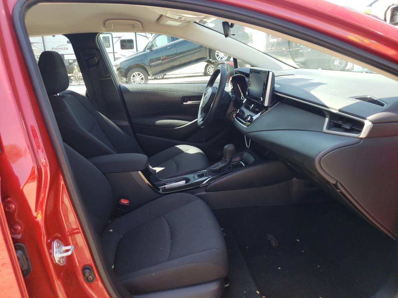 Photo 5 from auction – 2021 TOYOTA COROLLA LE with VIN 5YFEPMAEXMP192798