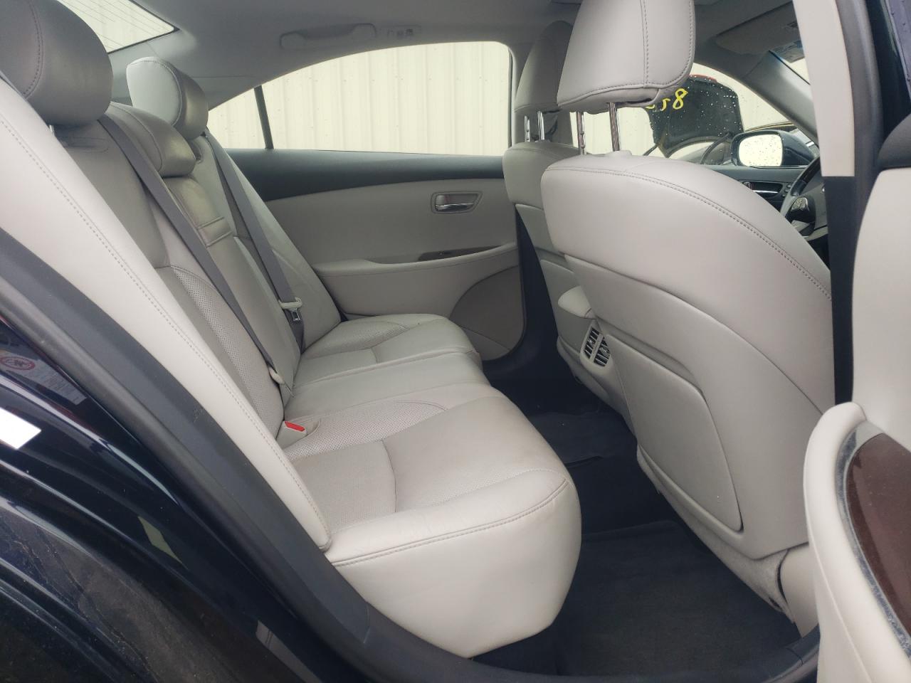 Photo 6 from auction – 2010 LEXUS ES 350 with VIN JTHBK1EG0A2406590