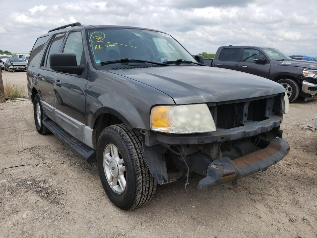 FORD EXPEDITION 2005 with VIN 1FMPU15505LA61542 - Photo from auction