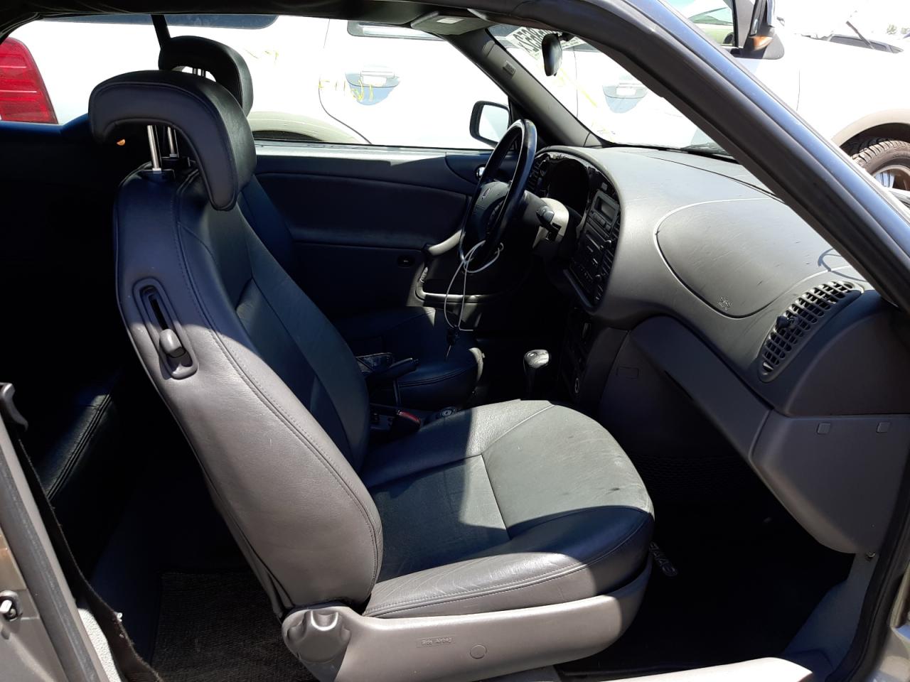 Photo 18 from auction – 2001 SAAB 9-3 SE with VIN YS3DF78K817018133