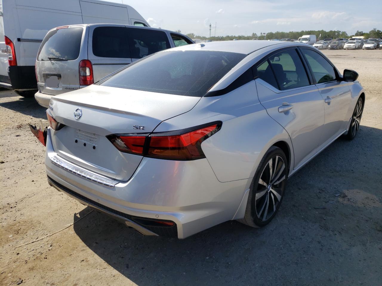 Photo 4 from auction – 2020 NISSAN ALTIMA SR with VIN 1N4BL4CVXLC120122