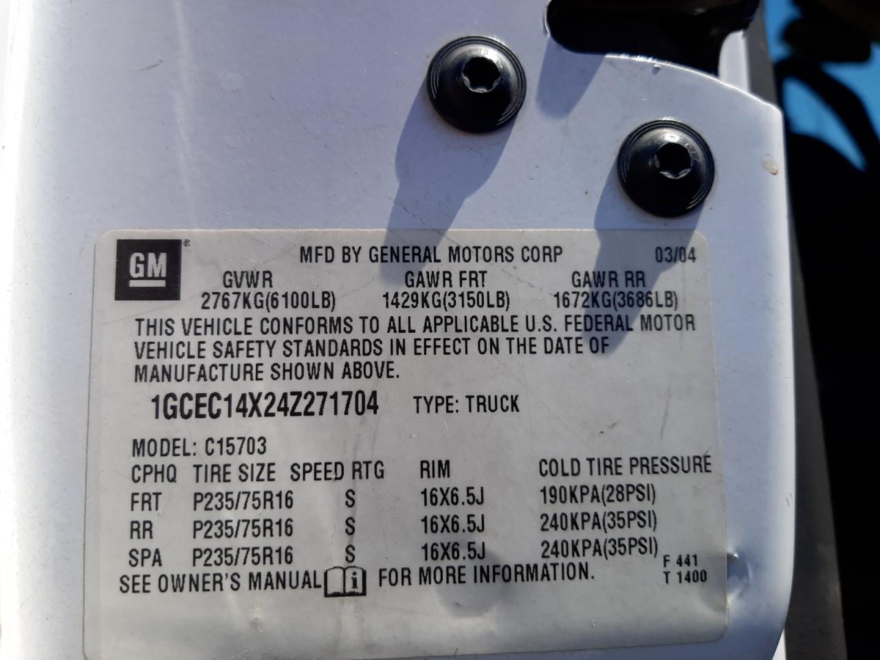 Photo 11 from auction – 2004 CHEVROLET SILVERADO with VIN 1GCEC14X24Z271704