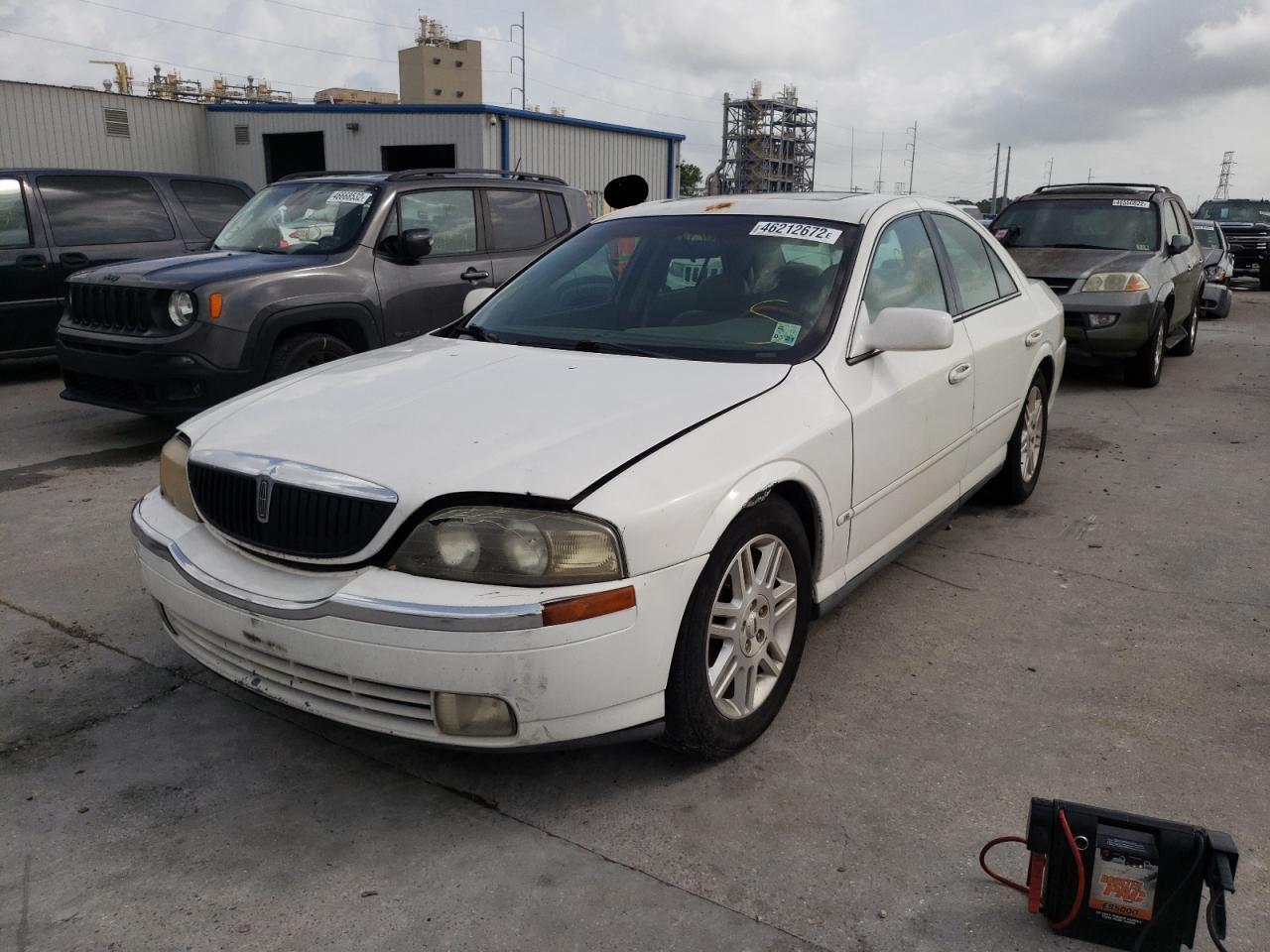Photo 2 from auction – 2001 LINCOLN LS with VIN 1LNHM86S51Y631310