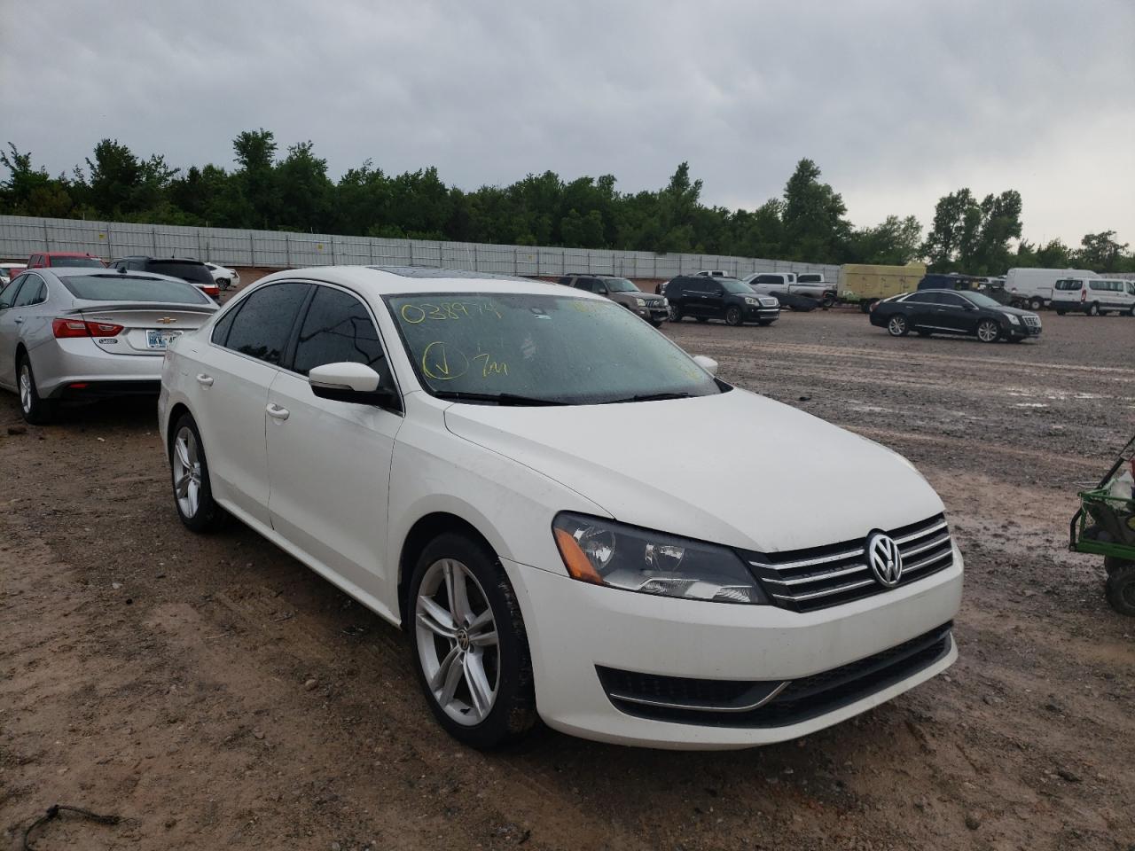Photo 9 from auction – 2014 VOLKSWAGEN PASSAT SE with VIN 1VWBS7A31EC038974