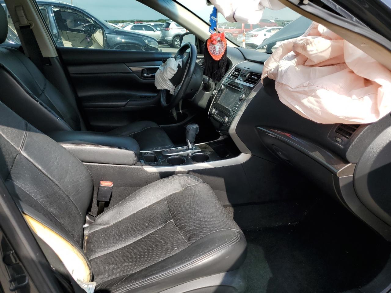 Photo 5 from auction – 2013 NISSAN ALTIMA with VIN 1N4AL3AP5DN563892
