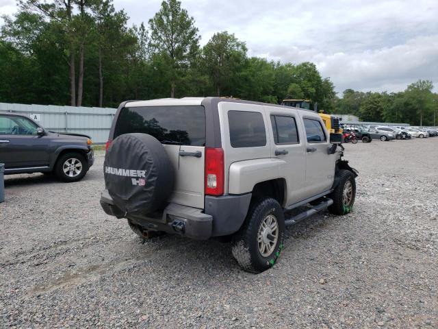 Photo 4 from auction – 2006 HUMMER H3 with VIN 5GTDN136168105903