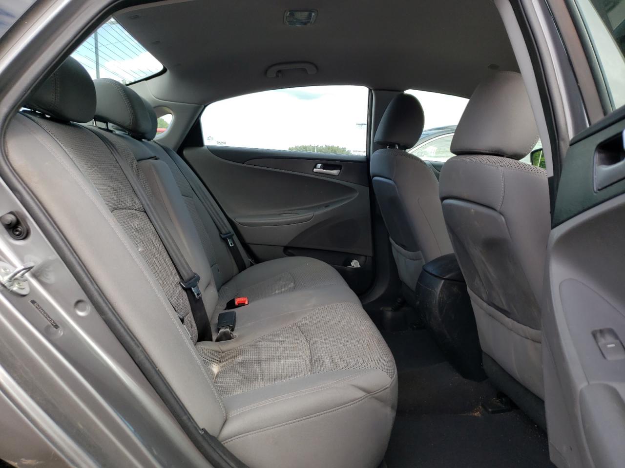 Photo 18 from auction – 2012 HYUNDAI SONATA GLS with VIN 5NPEB4AC2CH493574
