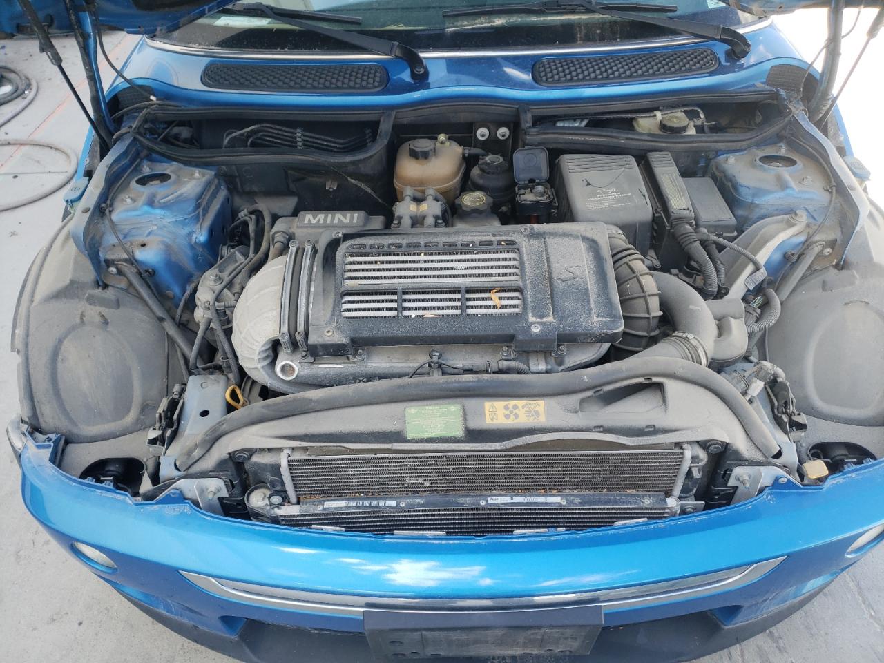 Photo 7 from auction – 2007 MINI COOPER S with VIN WMWRH33557TL95856