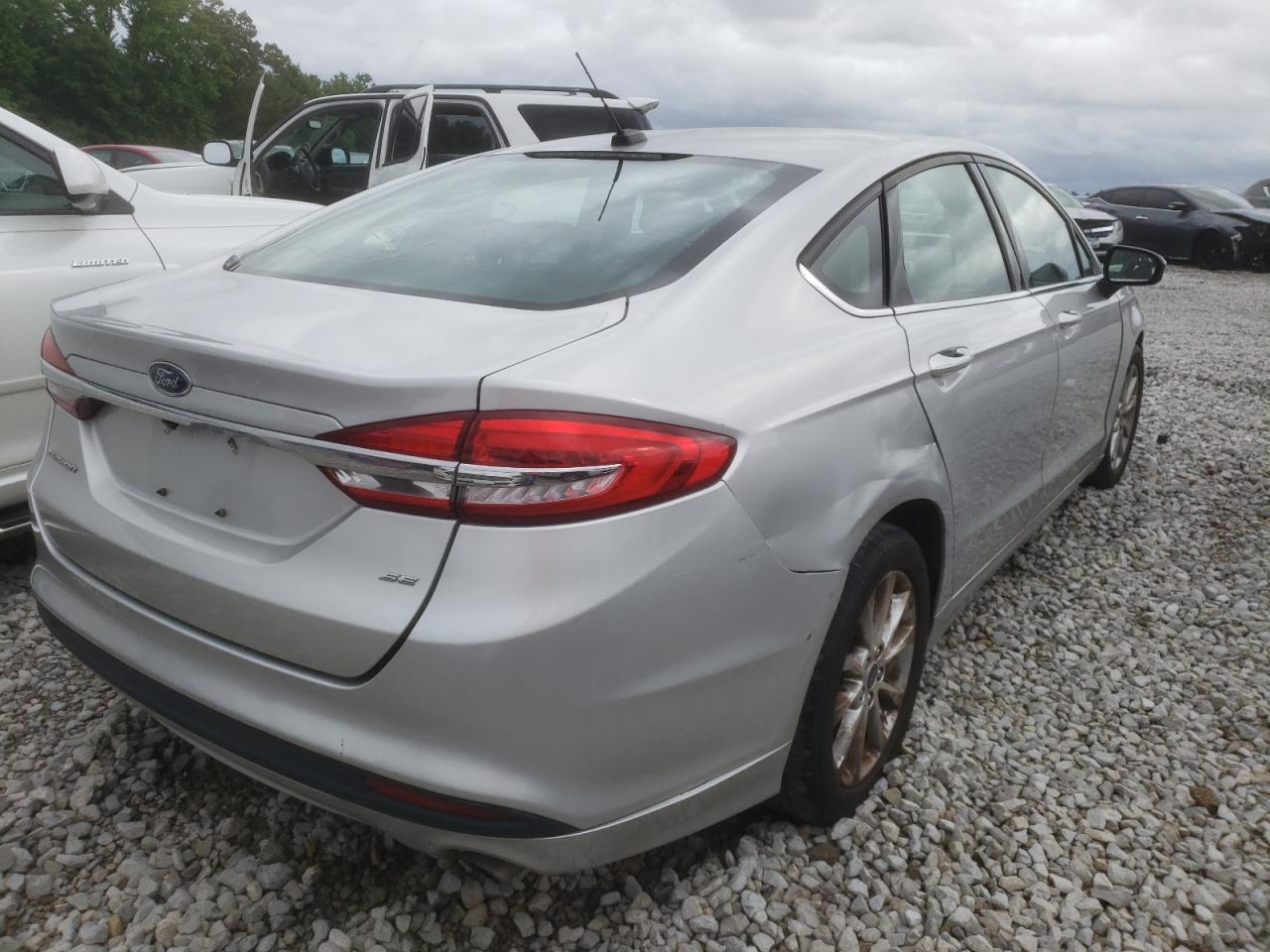 Photo 4 from auction – 2017 FORD FUSION SE with VIN 3FA6P0H78HR150608