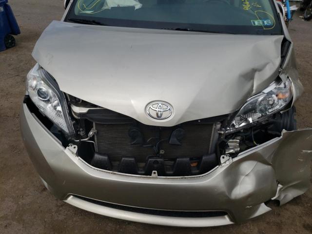 Photo 9 from auction – 2017 TOYOTA SIENNA LE with VIN 5TDKZ3DC8HS868776