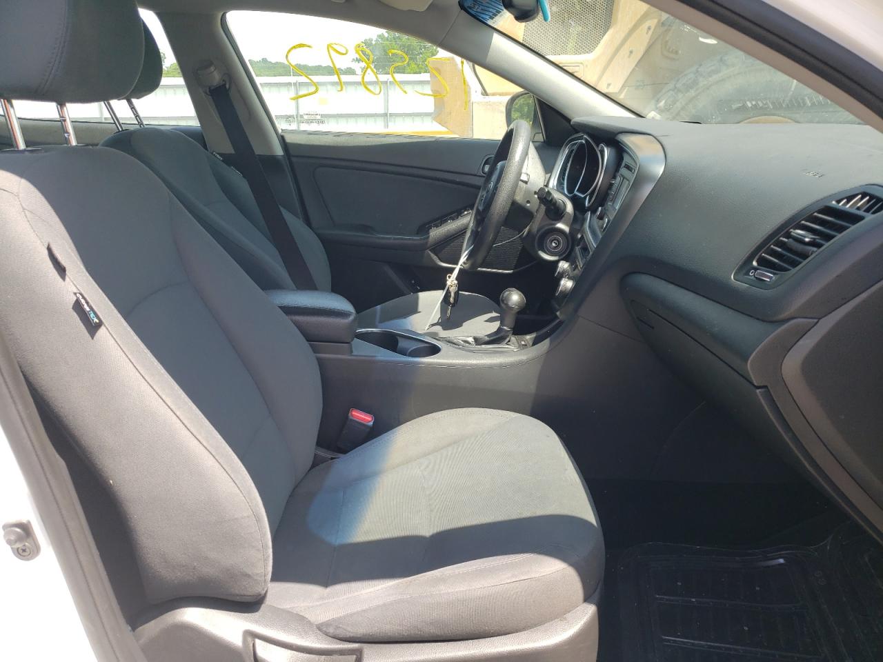 Photo 5 from auction – 2015 KIA OPTIMA LX with VIN 5XXGM4A71FG407600