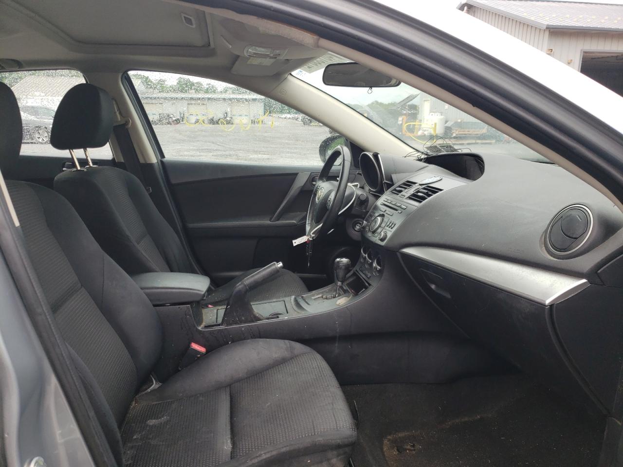 Foto 19 de la subasta – 2012 MAZDA 3 I con VIN JM1BL1L86C1542760