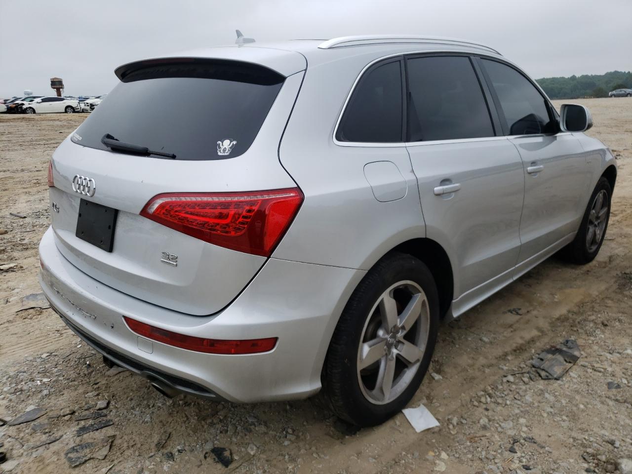 Photo 4 from auction – 2011 AUDI Q5 PREMIUM with VIN WA1DKAFP1BA046868