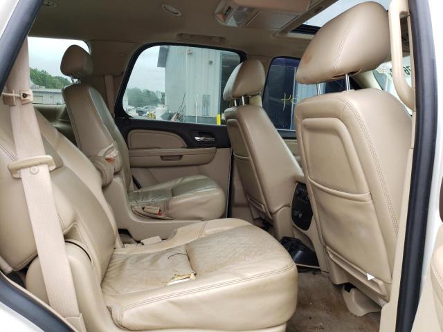 Photo 6 from auction – 2010 GMC YUKON DENA with VIN 1GKUKEEF9AR206585
