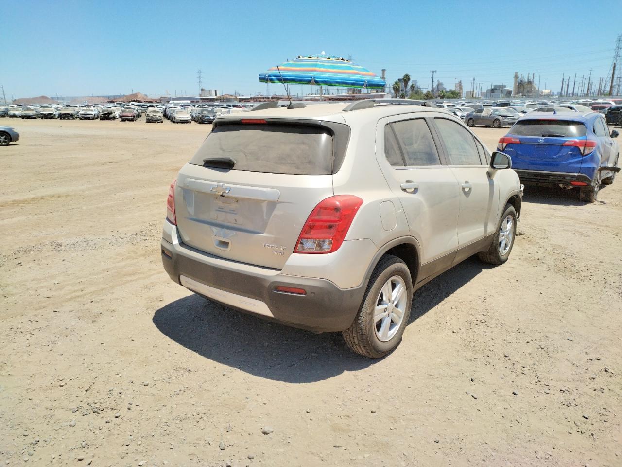Photo 4 from auction – 2016 CHEVROLET TRAX 1LT with VIN 3GNCJPSB5GL213015