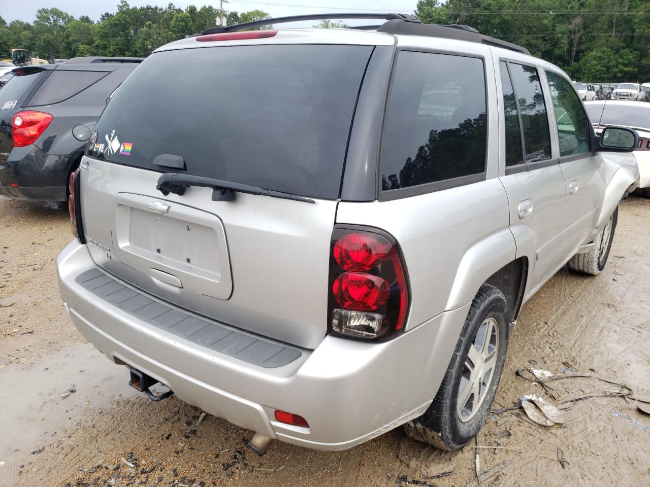 Photo 4 from auction – 2008 CHEVROLET TRAILBLAZE with VIN 1GNDS13S582154726
