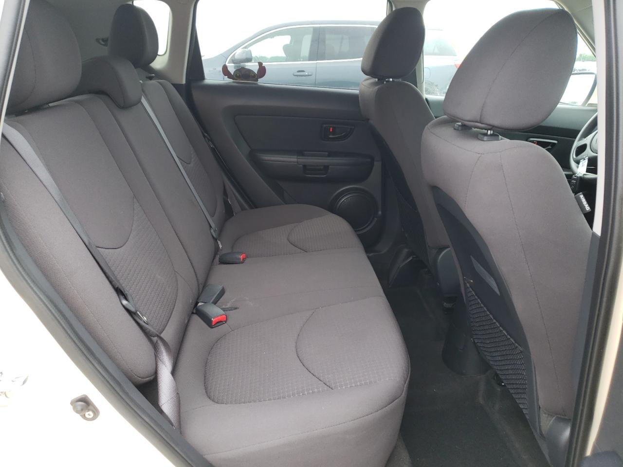 Photo 6 from auction – 2013 KIA SOUL with VIN KNDJT2A51D7581846