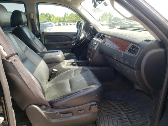 Photo 5 from auction – 2010 CHEVROLET AVALANCHE with VIN 3GNVKFE02AG237430