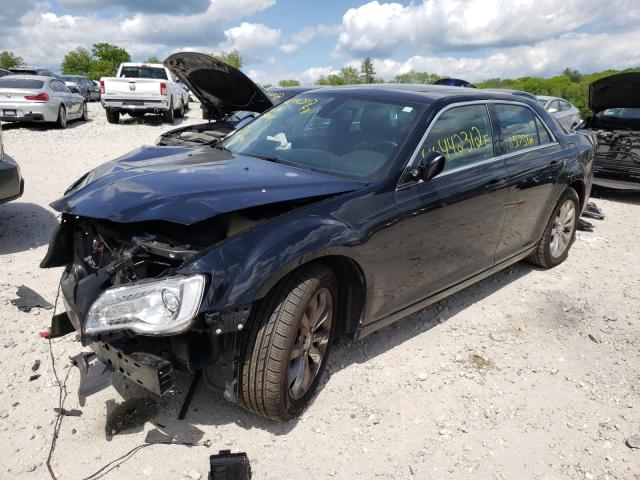 Photo 2 from auction – 2017 CHRYSLER 300 LIMITE with VIN 2C3CCARG8HH541965