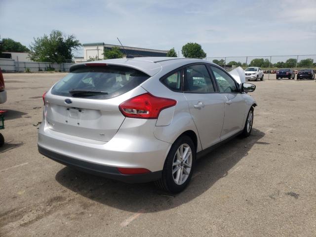 Zdjęcie 4 z aukcji – 2017 FORD FOCUS SE z VIN 1FADP3K26HL323790
