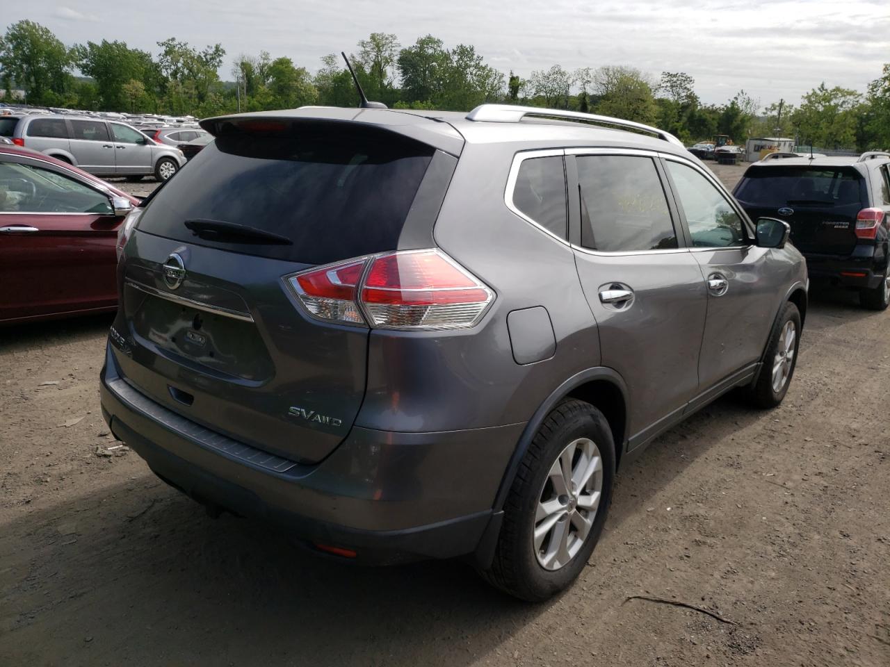 Photo 4 from auction – 2015 NISSAN ROGUE S with VIN KNMAT2MV8FP506964