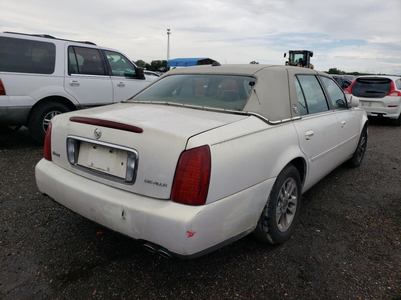 Photo 4 from auction – 2004 CADILLAC DEVILLE with VIN 1G6KD54Y44U187545