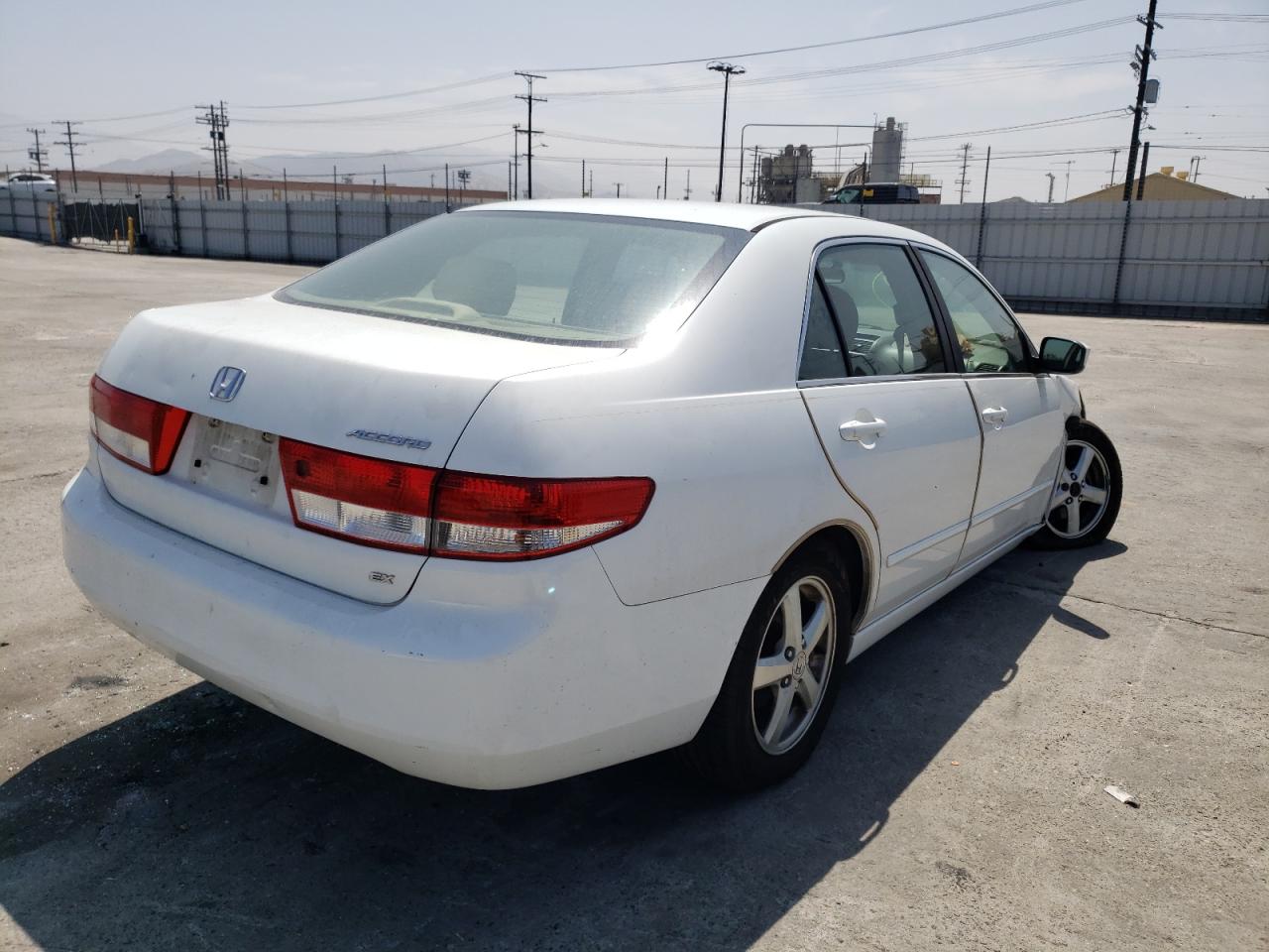 Photo 4 from auction – 2003 HONDA ACCORD EX with VIN JHMCM56753C072686