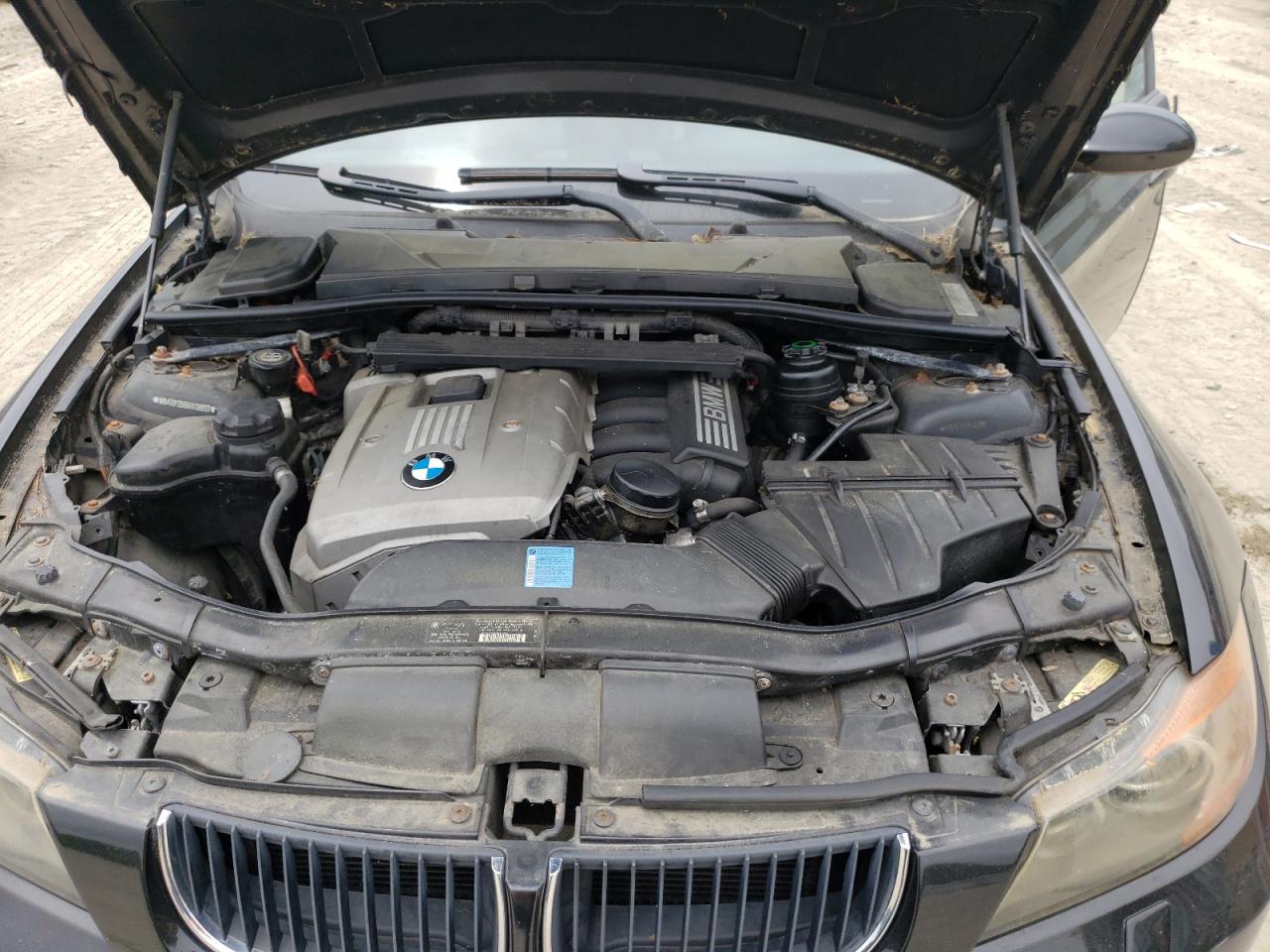 Photo 12 from auction – 2006 BMW 325 XI with VIN WBAVD13566KV09933