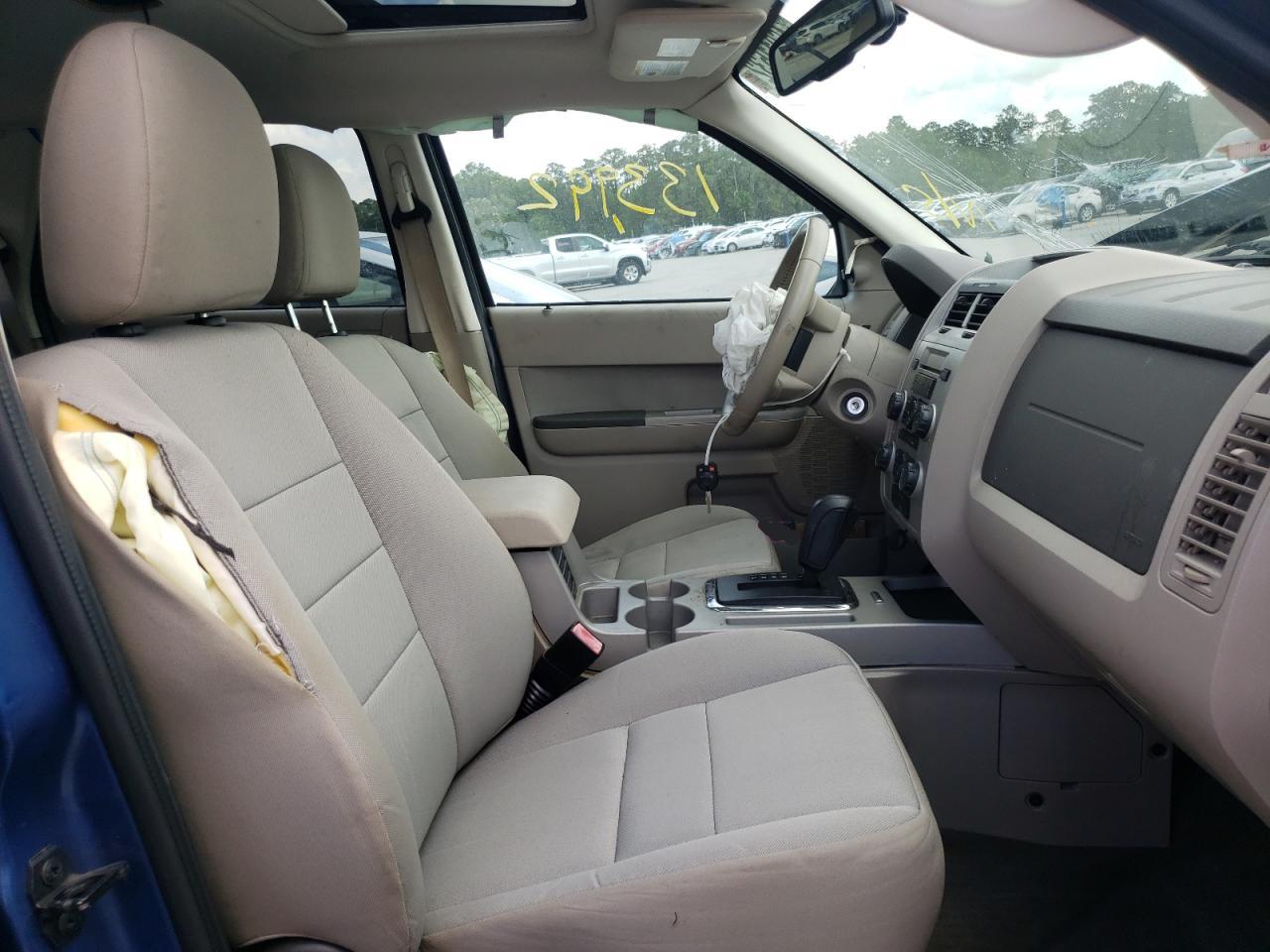 Photo 5 from auction – 2010 FORD ESCAPE XLT with VIN 1FMCU0D7XAKD09470