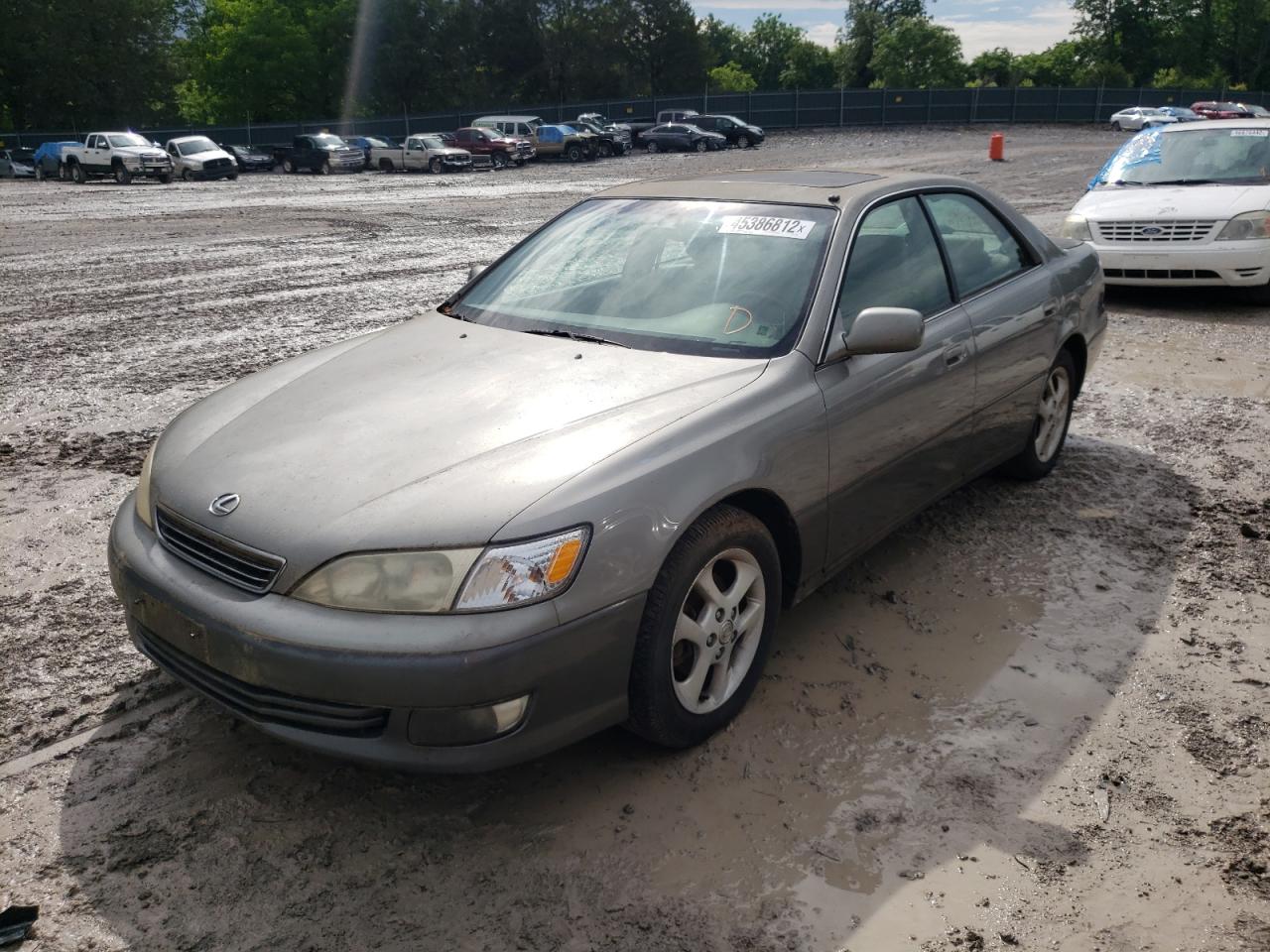 Photo 2 from auction – 2001 LEXUS ES 300 with VIN JT8BF28G210340075
