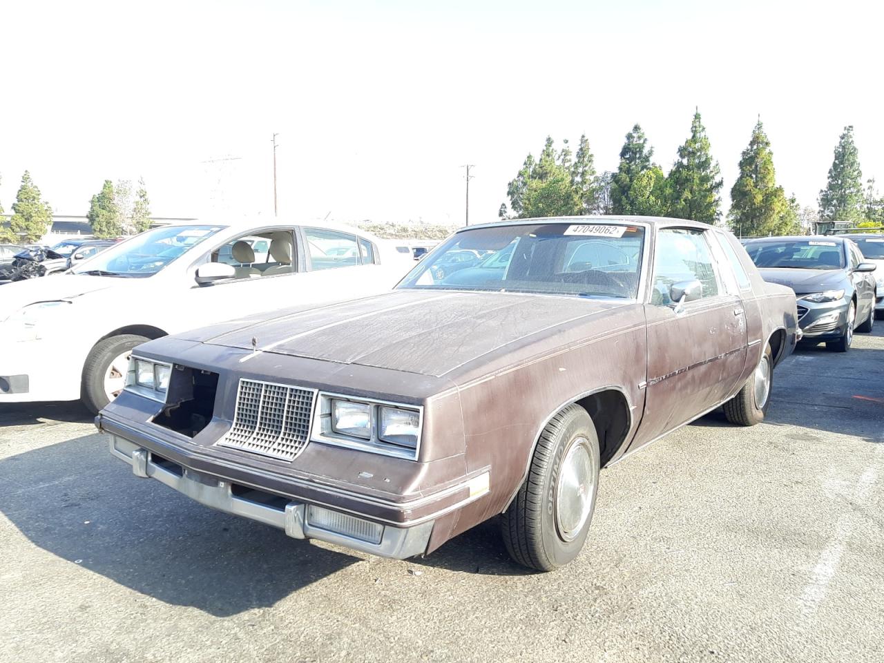 Photo 2 from auction – 1985 OLDSMOBILE CUTLASS SU with VIN 1G3GR47A9FP316359