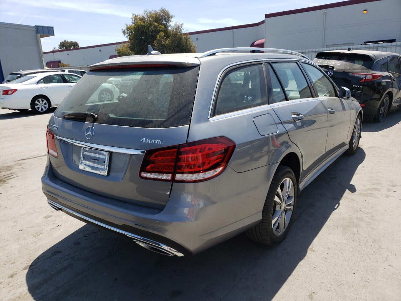 Photo 4 from auction – 2014 MERCEDES-BENZ E 350 4MAT with VIN WDDHH8JB1EA965290