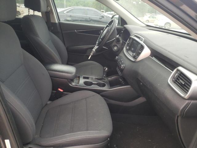 Photo 5 from auction – 2017 KIA SORENTO LX with VIN 5XYPG4A3XHG230239