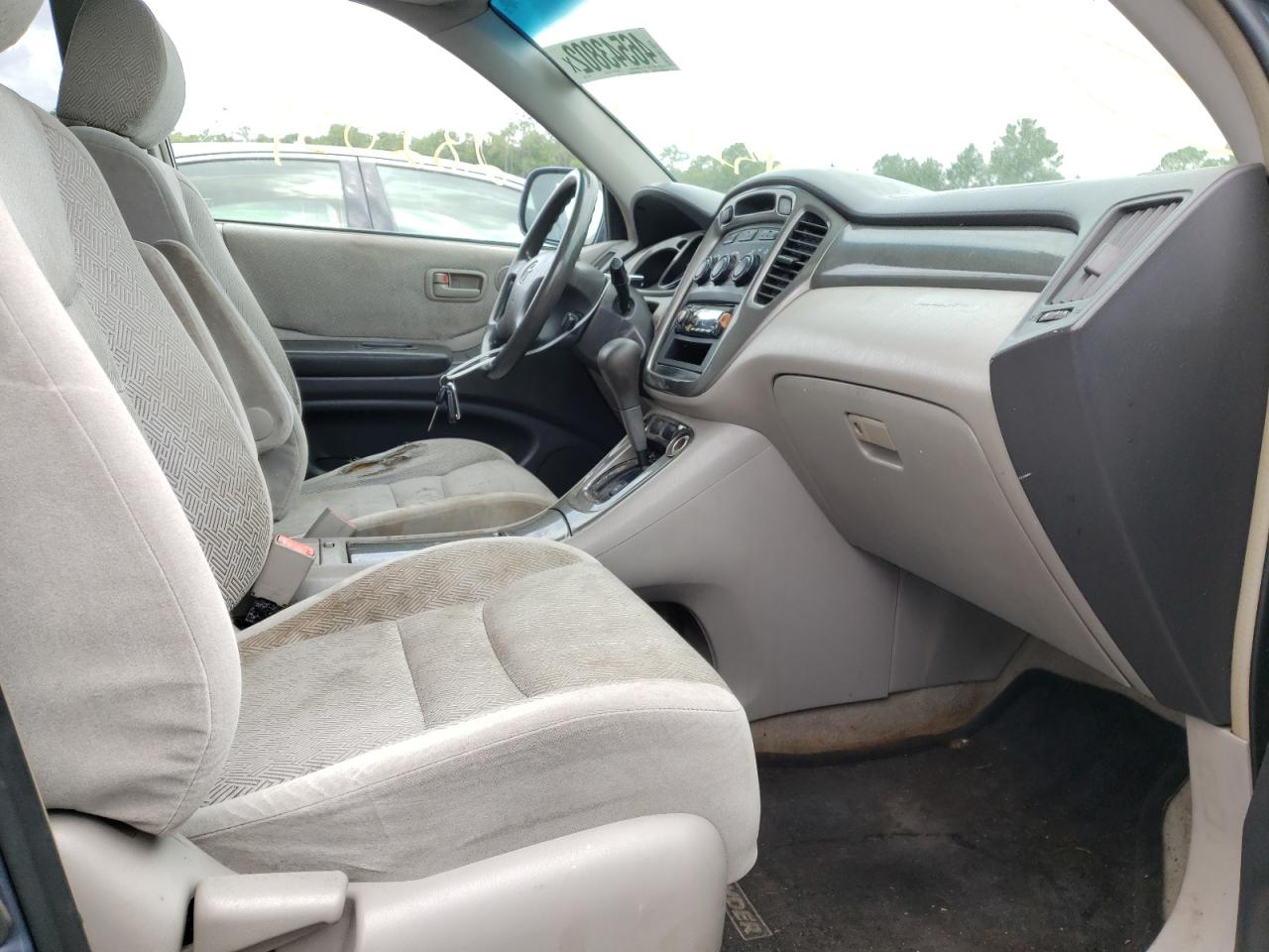 Photo 6 from auction – 2003 TOYOTA HIGHLANDER with VIN JTEGF21A530072814