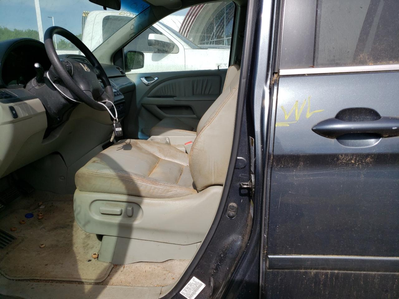 Photo 9 from auction – 2005 HONDA ODYSSEY EX with VIN 5FNRL38765B104082